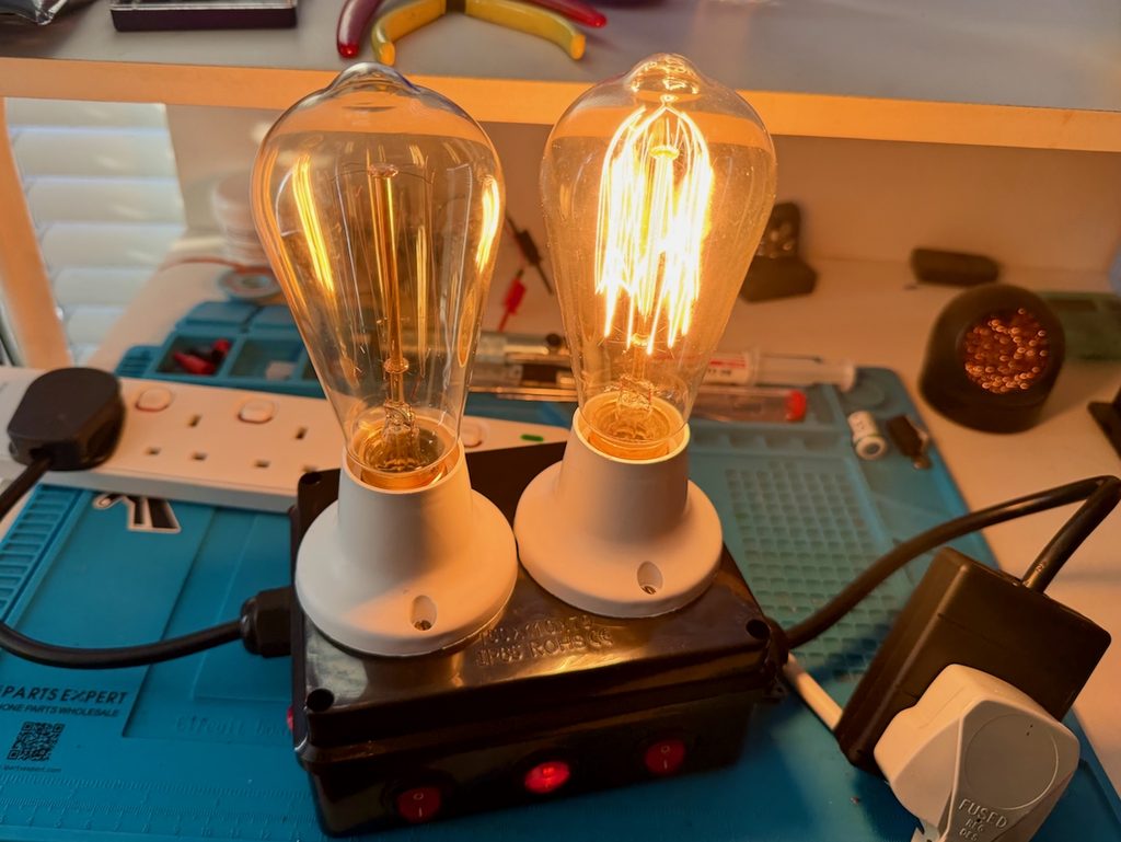 Dim bulb / light limiter where the device under test has a short circuit.